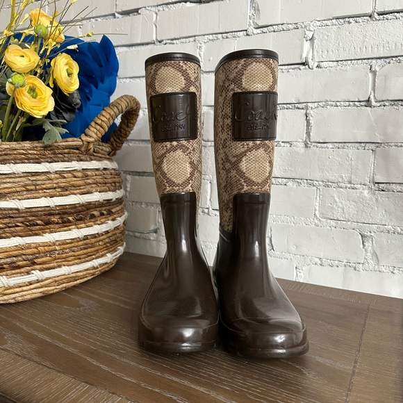 Coach Snake Print Rain Boots size 8 - Picture 2 of 9
